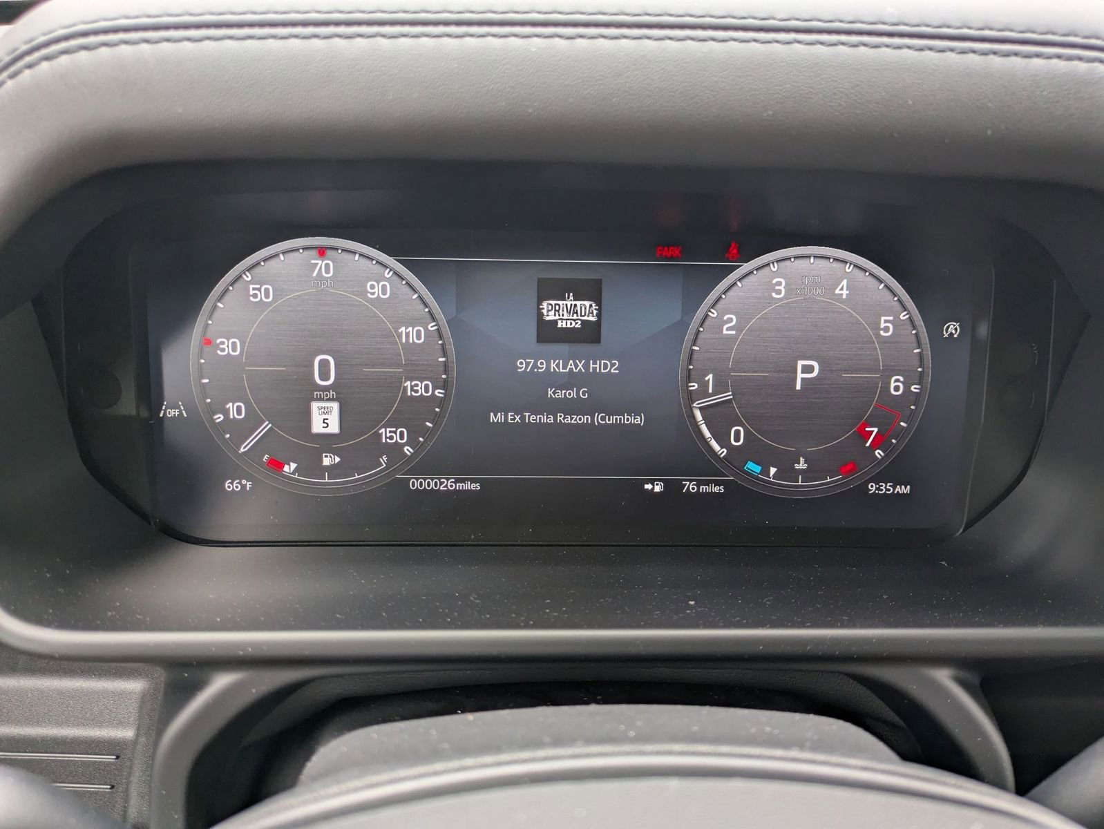 New 2026 Land Rover Defender 110 X-Dynamic SE image 19