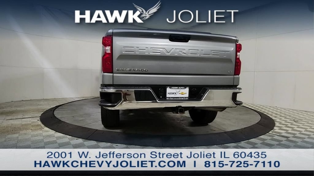 Used 2024 Chevrolet Silverado 1500 LT AWD/4WD image 6