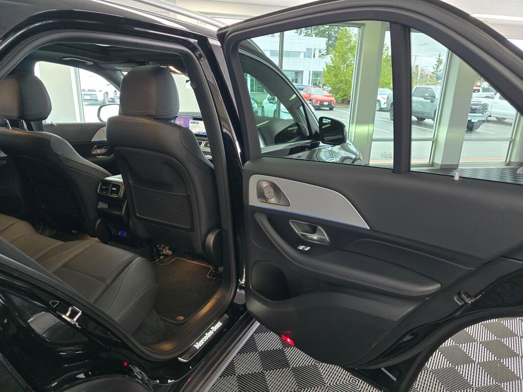Used 2025 Mercedes-Benz GLE 350 4MATIC image 40