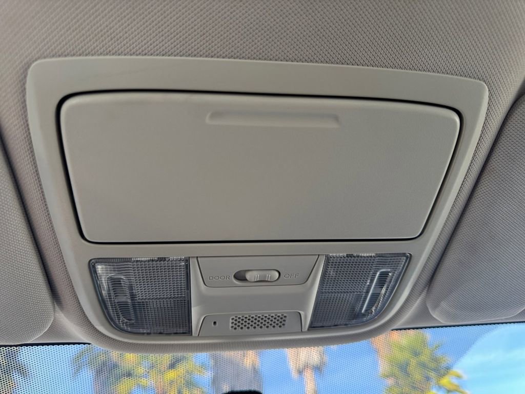 Used 2015 Honda CR-V LX image 24