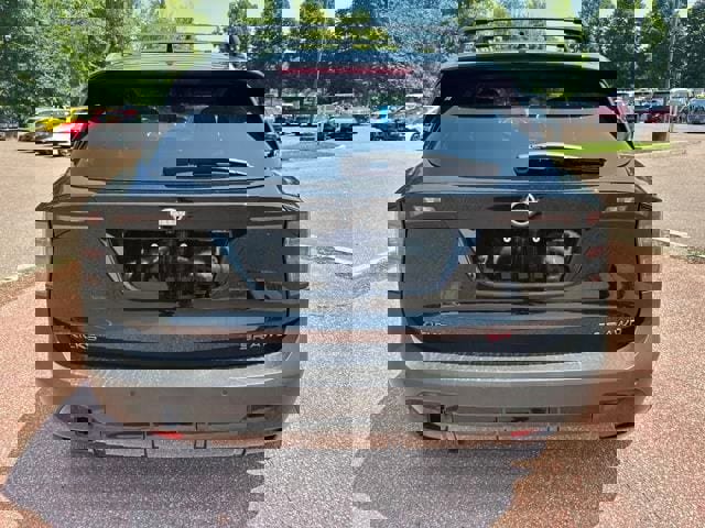 New 2025 Nissan Kicks SR image 2