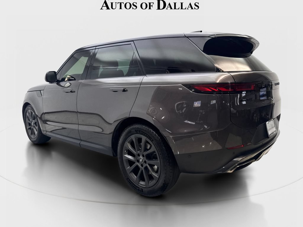 Used 2024 Land Rover Range Rover Sport SE AWD/4WD image 9