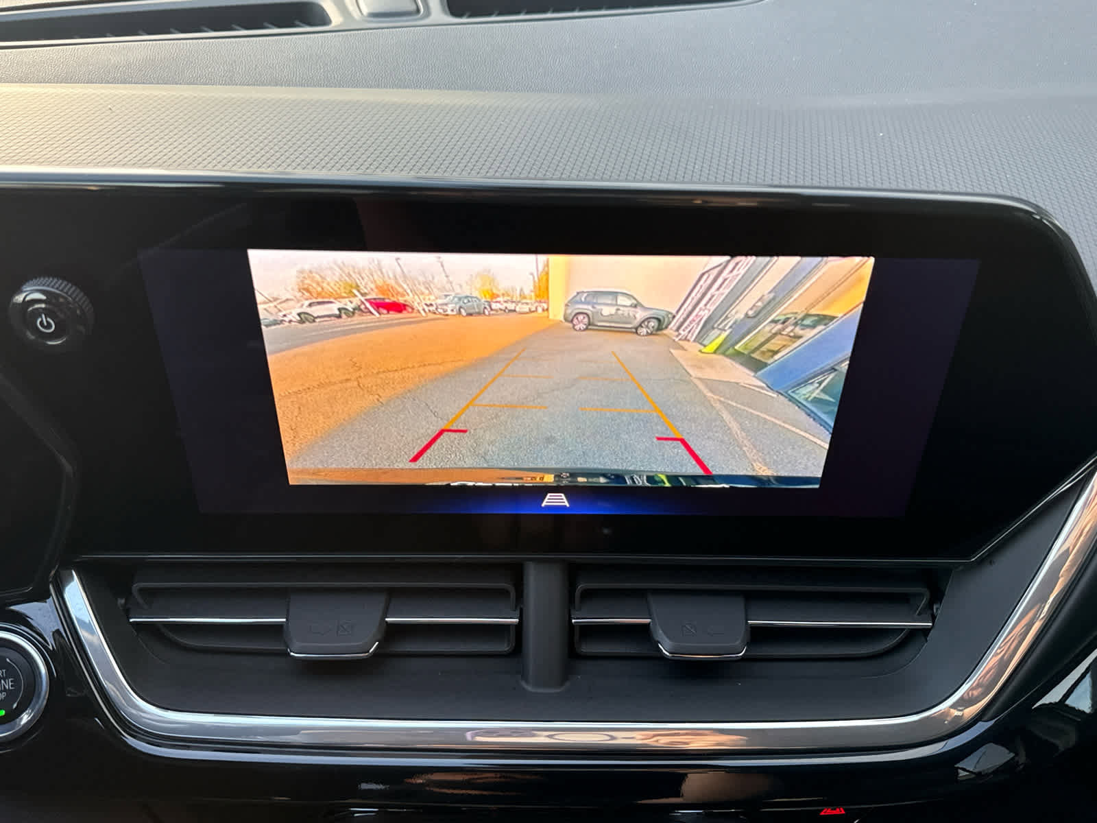 Used 2024 Chevrolet Trax ACTIV FWD image 16