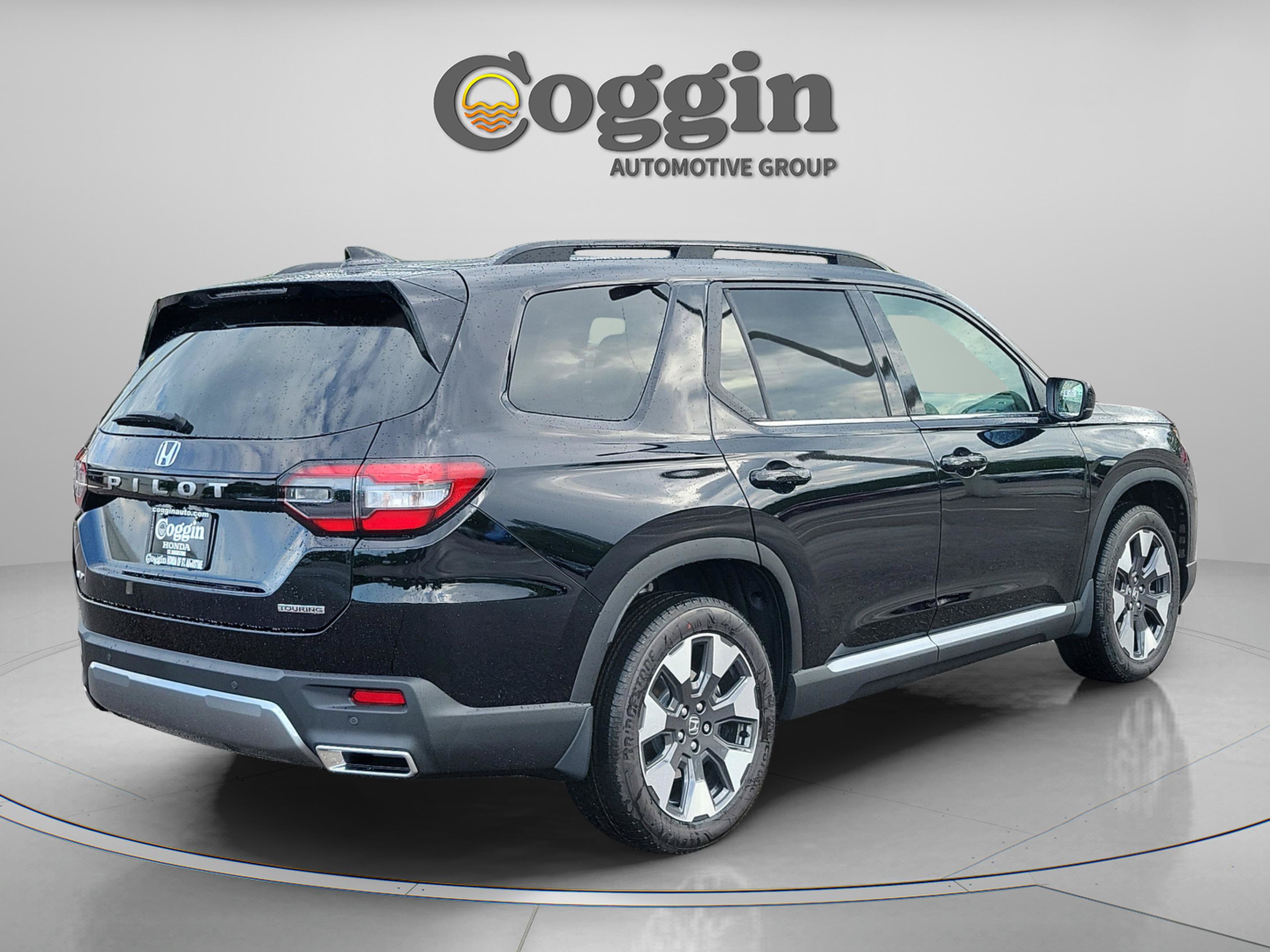 New 2026 Honda Pilot Touring image 5