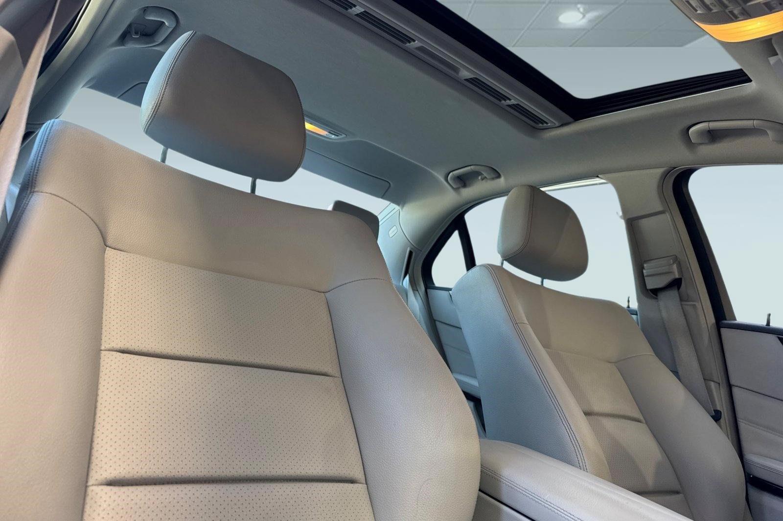 Used 2014 Mercedes-Benz E 350 Sedan image 25