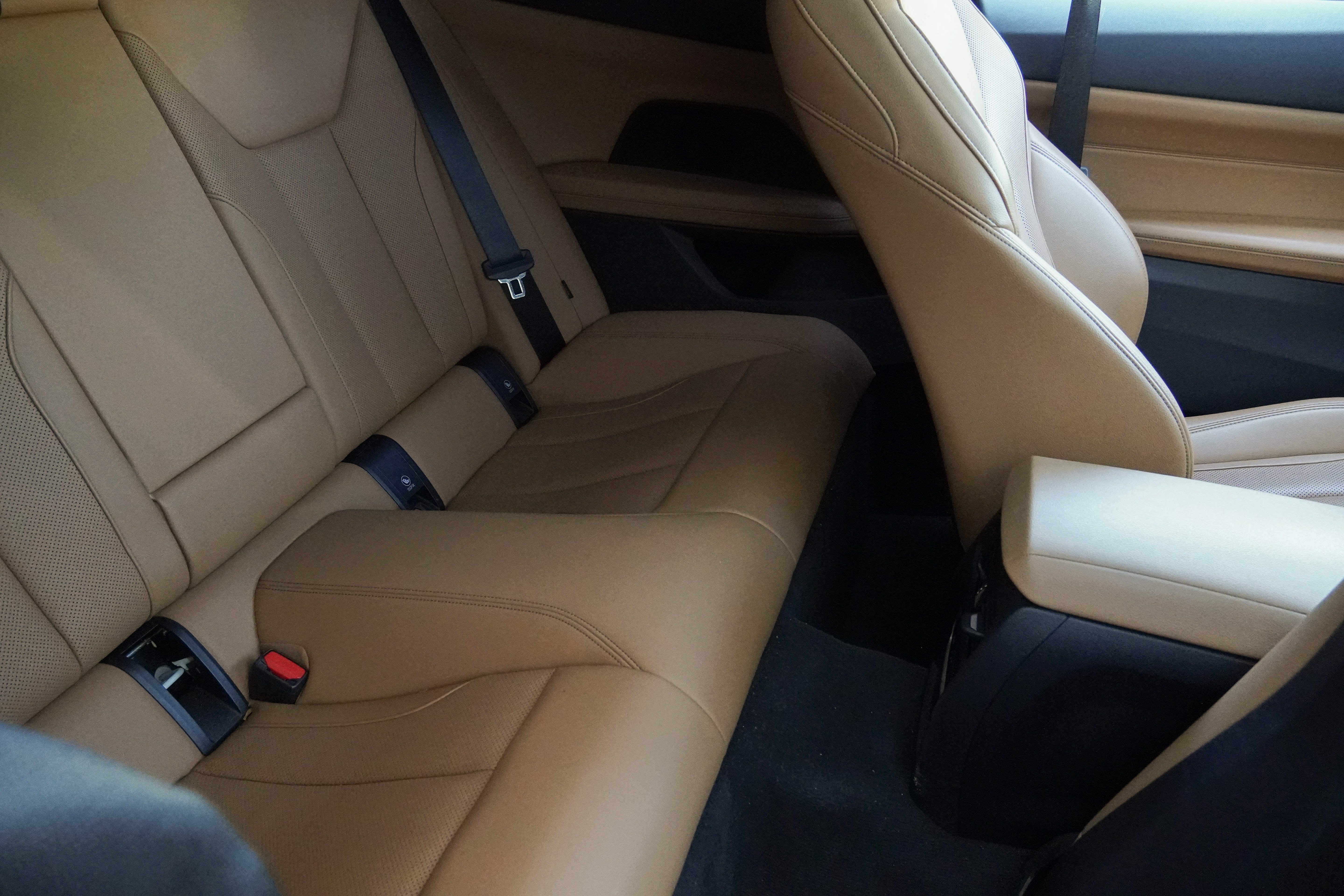 Certified 2024 BMW 430i Coupe w/ M Sport Package RWD image 32