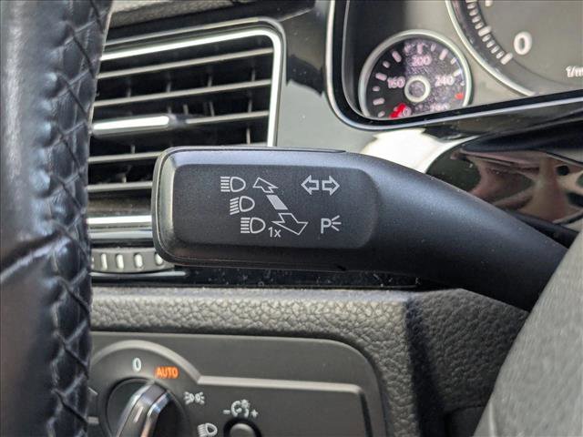 Used 2014 Volkswagen Touareg Sport AWD/4WD image 6