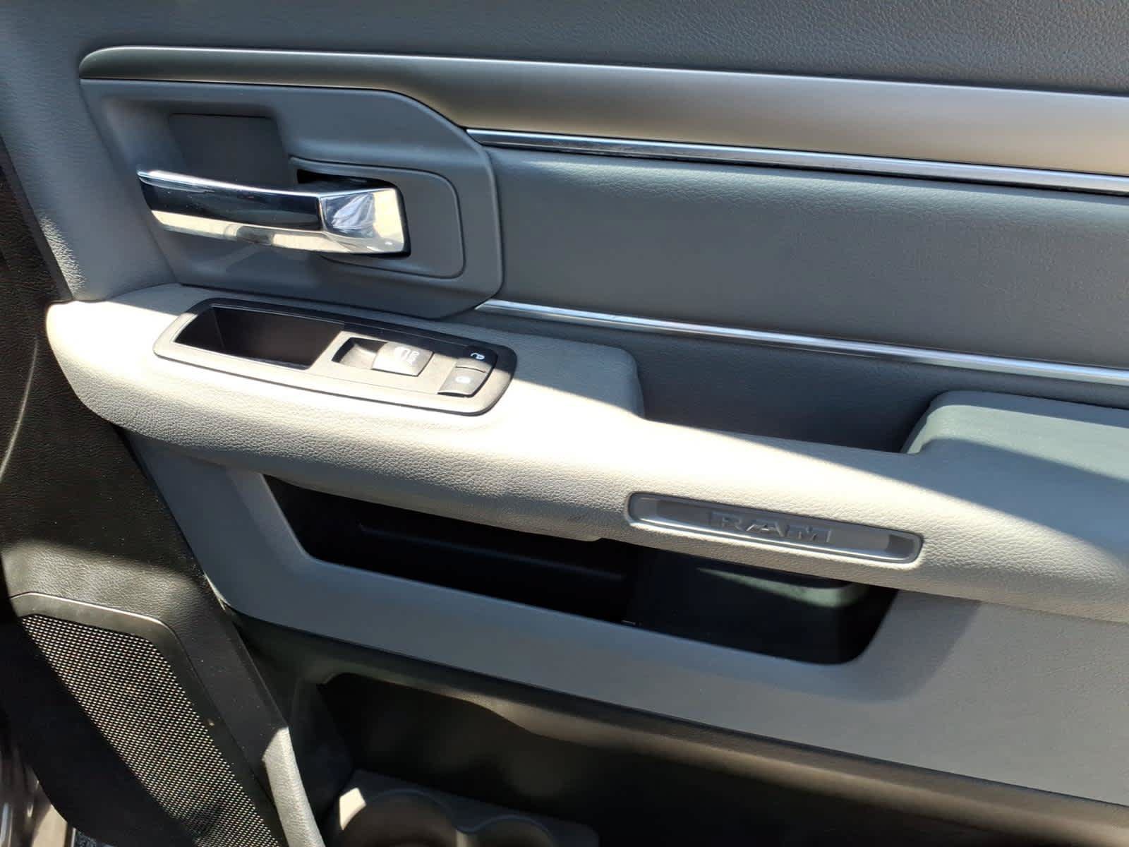 Used 2019 RAM 1500 Lone Star AWD/4WD image 6