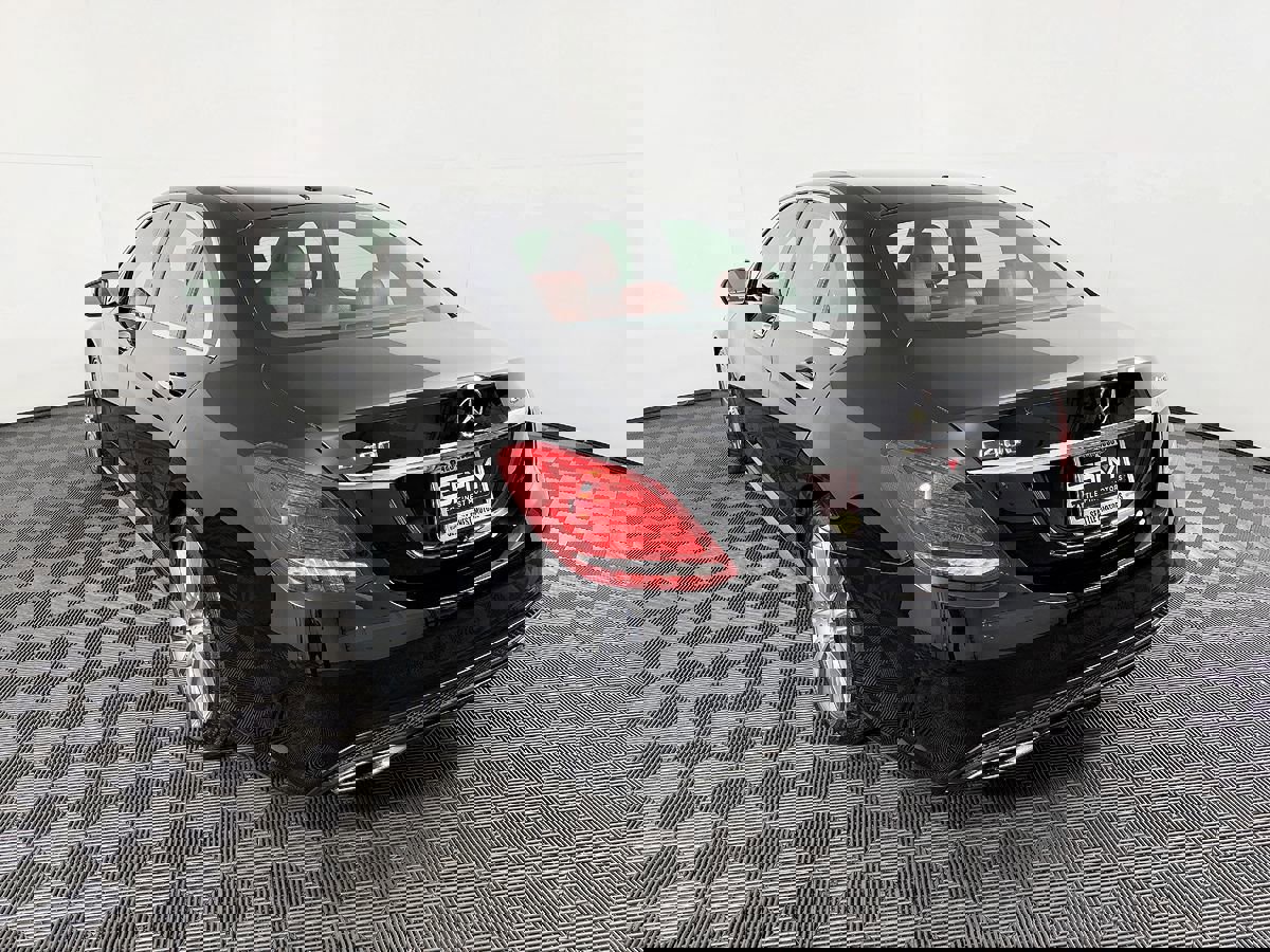Used 2015 Mercedes-Benz C 400 4MATIC image 16