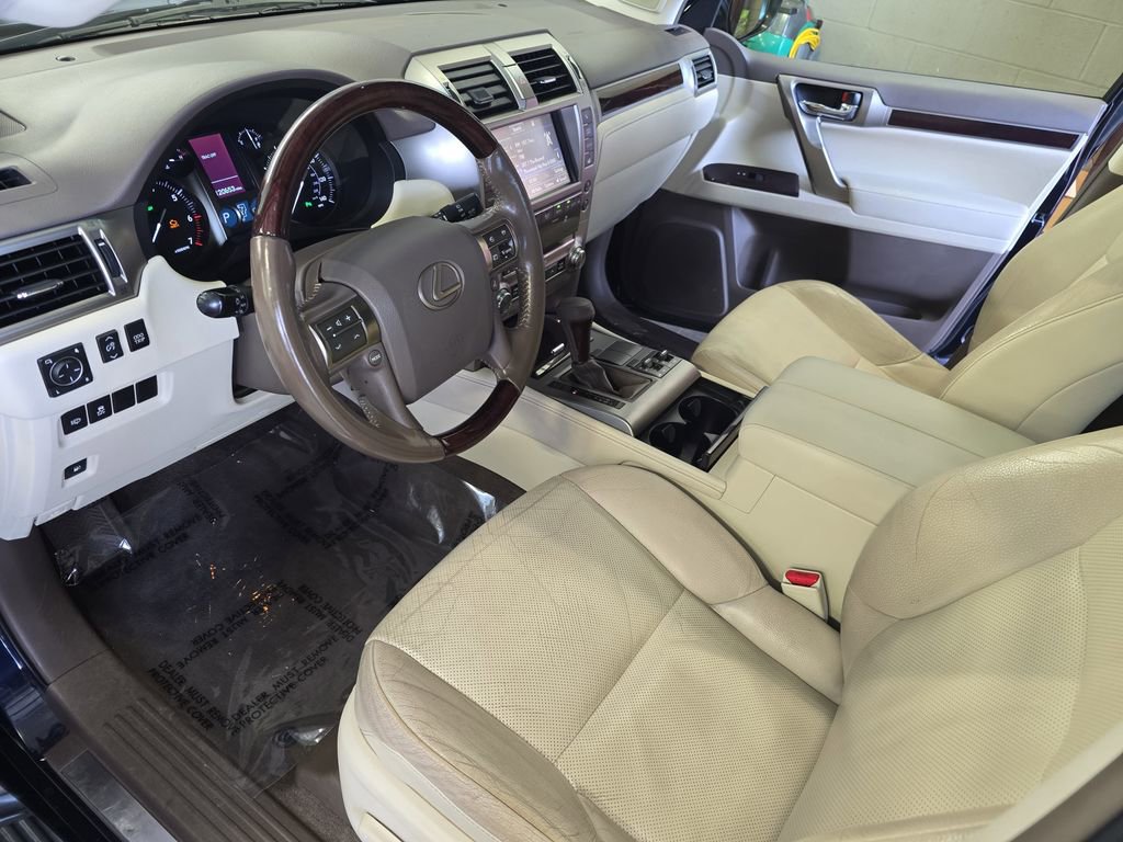 Used 2017 Lexus GX 460 Premium image 17