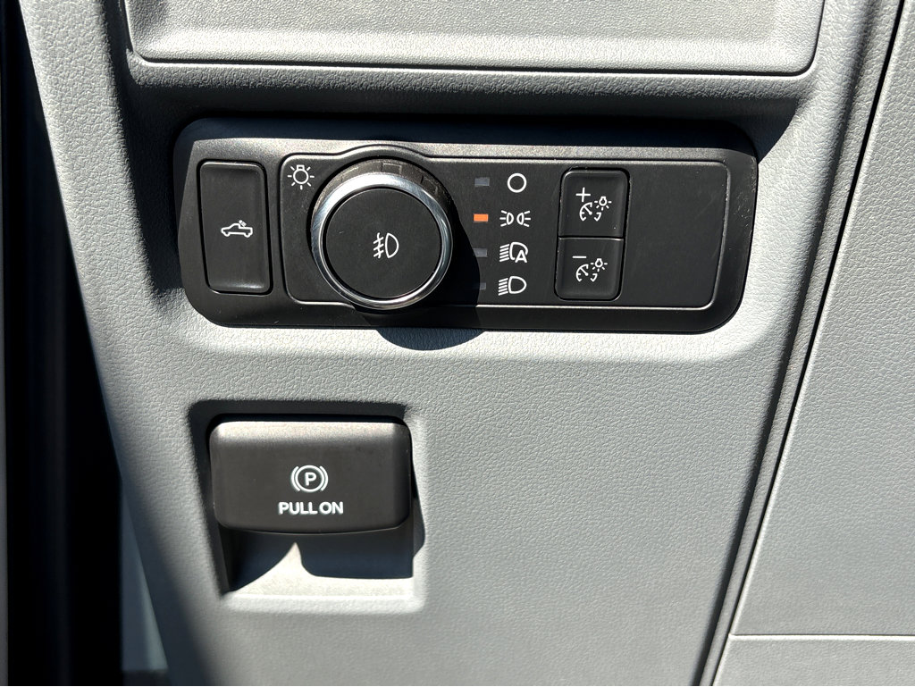 Used 2022 Ford F150 XLT w/ Equipment Group 301A Mid image 10