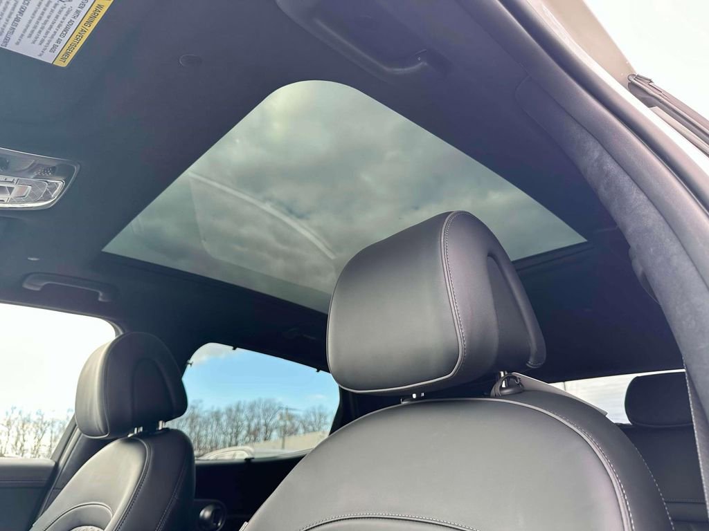 New 2024 Genesis GV60 Performance image 17