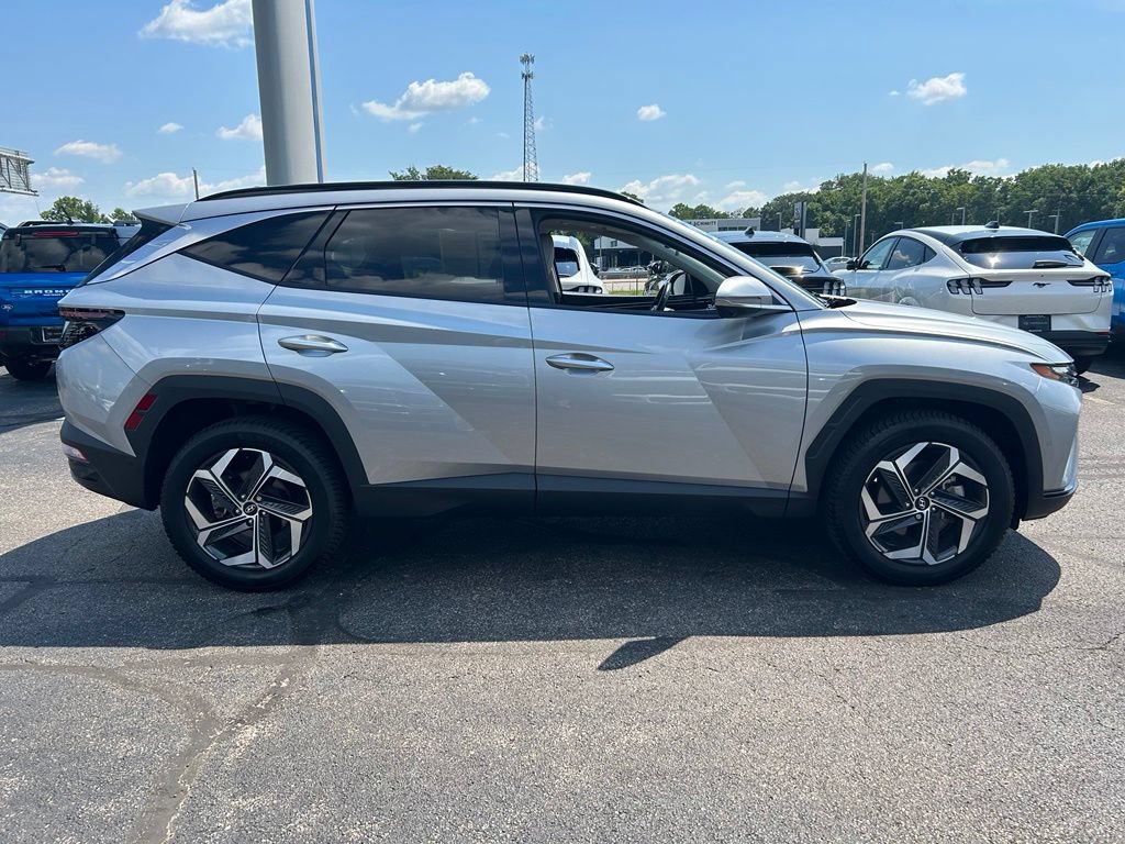 Used 2023 Hyundai Tucson Limited AWD/4WD image 9