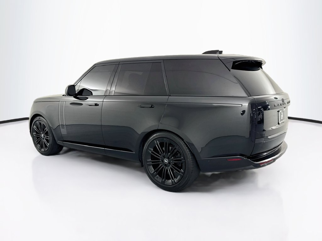 Used 2025 Land Rover Range Rover SE AWD/4WD image 7
