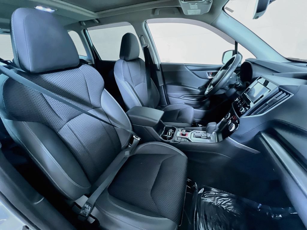 Used 2023 Subaru Forester Premium AWD/4WD image 24