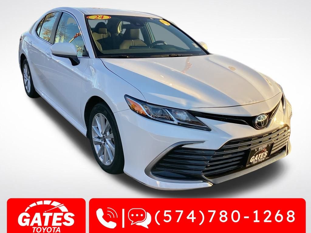 Used 2024 Toyota Camry LE image 1