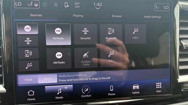 Used 2023 Chrysler Pacifica Touring-L FWD image 26