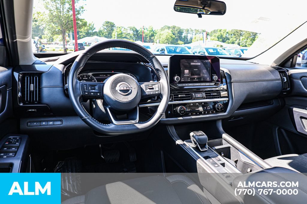 Used 2025 Nissan Pathfinder SV FWD image 30