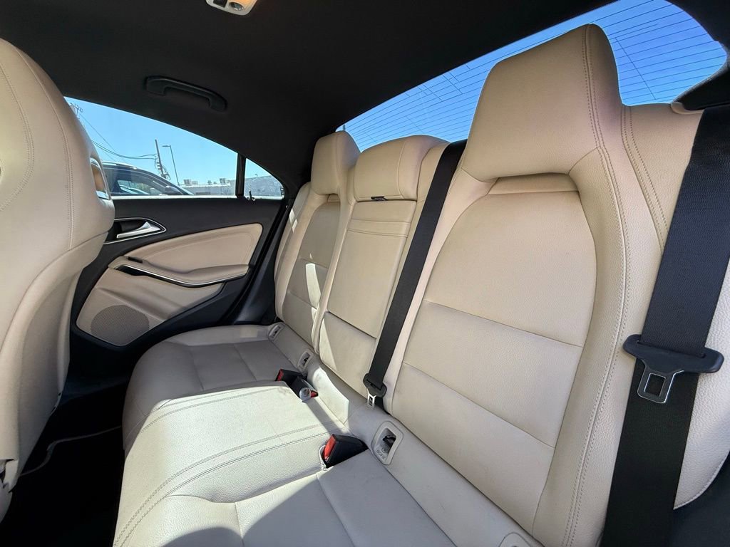 Used 2018 Mercedes-Benz CLA 250 image 7