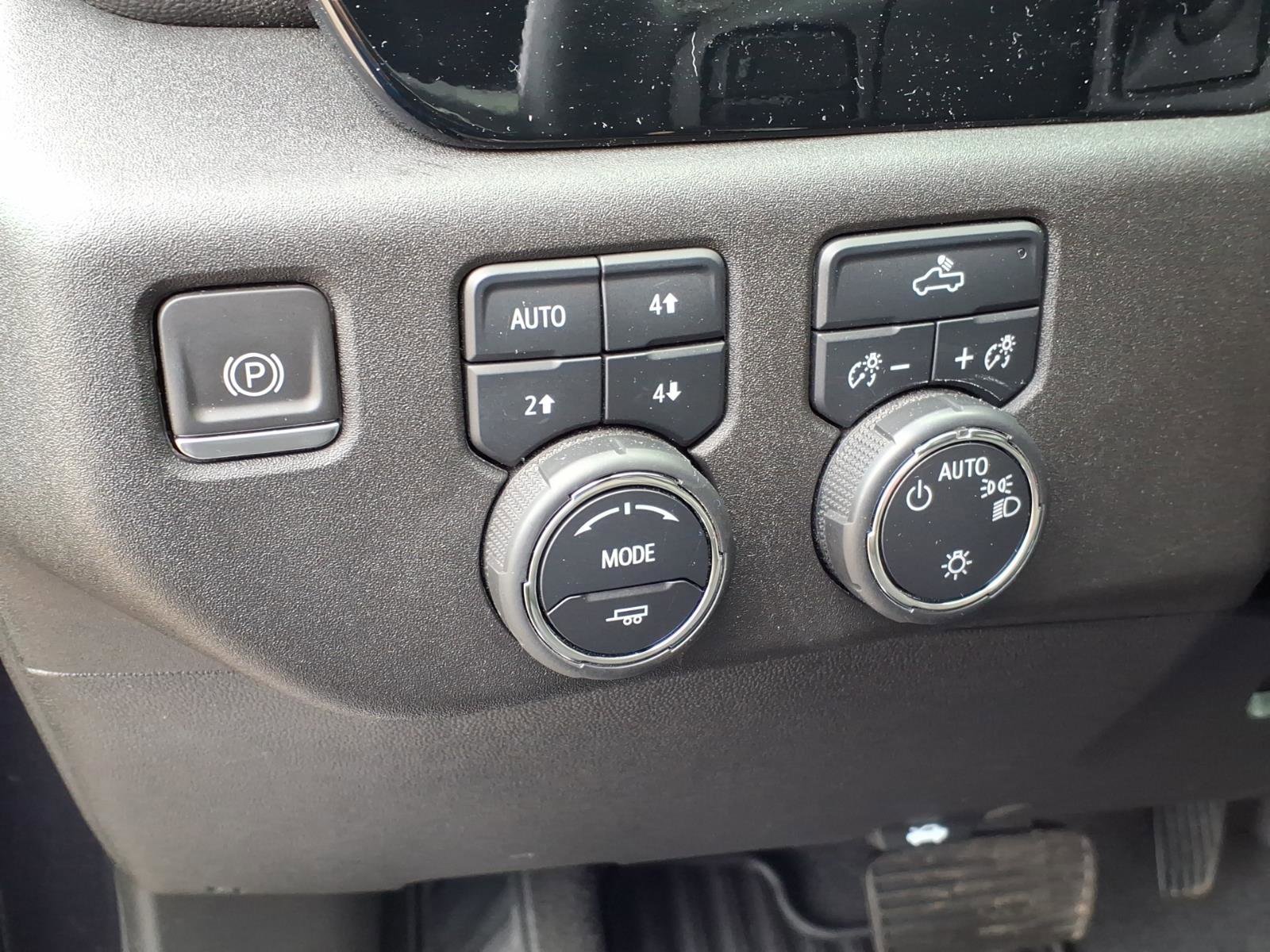 Certified 2023 Chevrolet Silverado 1500 LT w/ Z71 Off-Road Package image 13