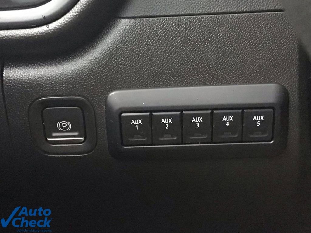 Used 2024 Chevrolet Silverado 2500 Custom w/ Custom Value Package image 28