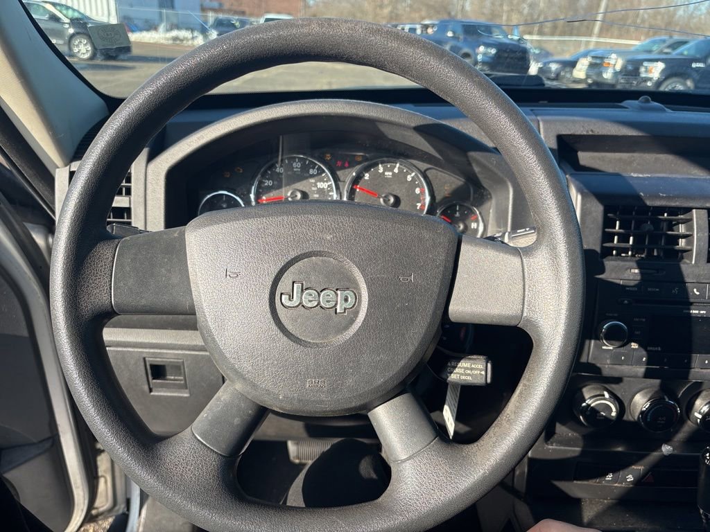 Used 2010 Jeep Liberty Sport w/ Popular Equipment Group image 15