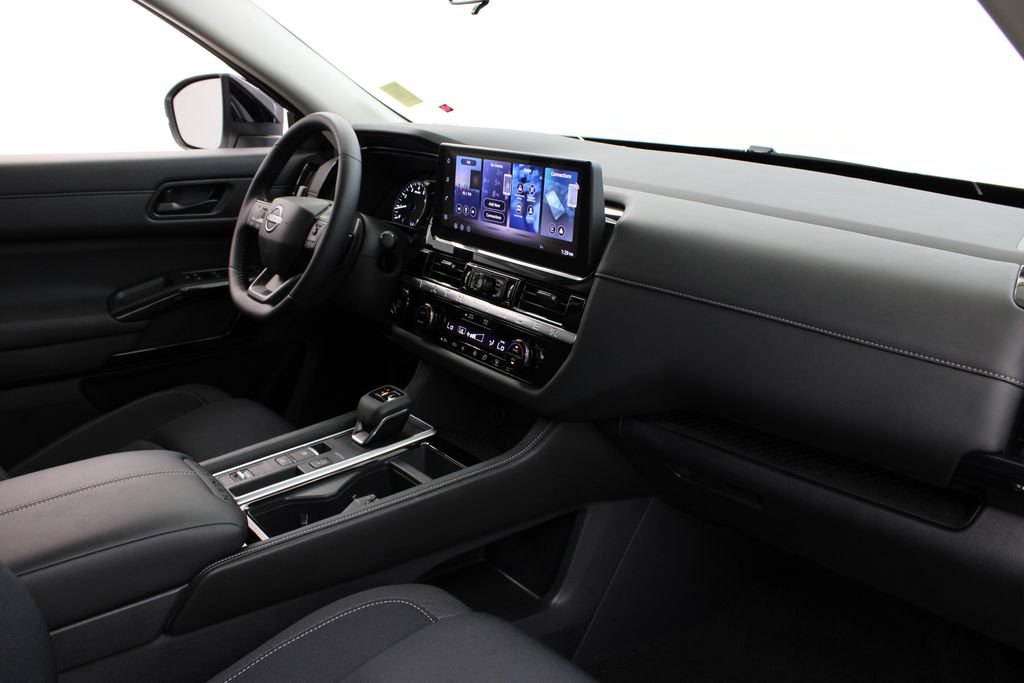 Used 2026 Nissan Pathfinder SV FWD image 25