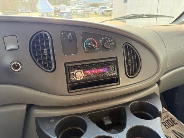 Used 2006 Ford E-450 and Econoline 450 E-450 image 26