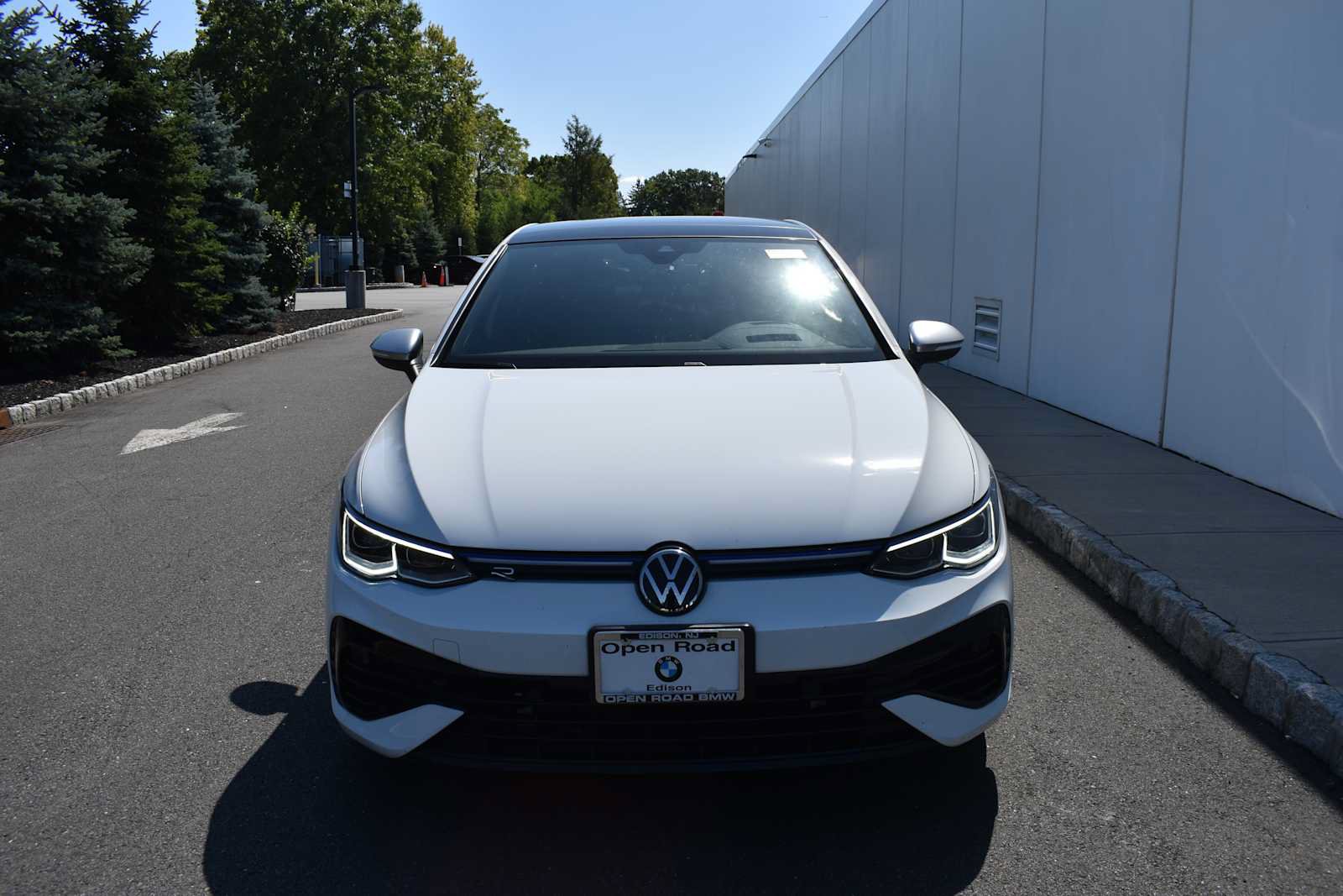 Used 2024 Volkswagen Golf R AWD/4WD image 2