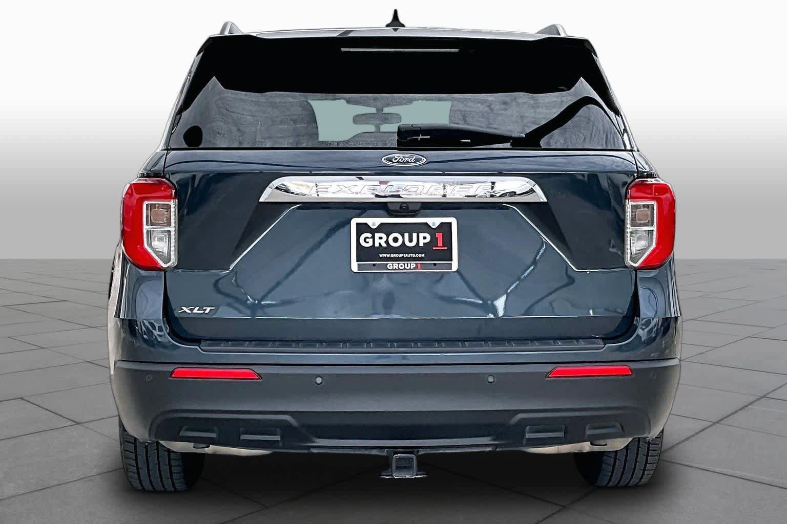 Used 2023 Ford Explorer XLT RWD image 5
