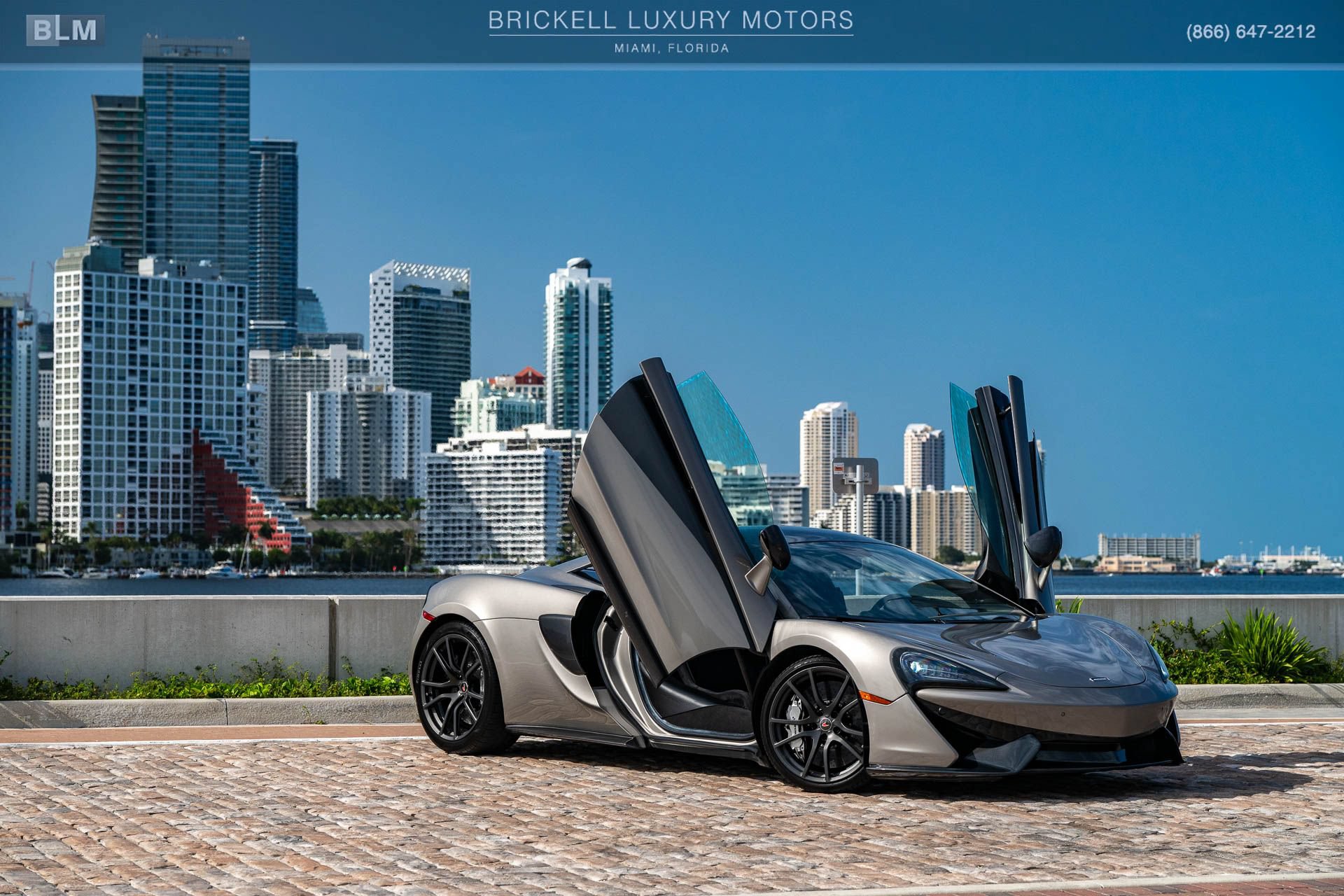 Used 2018 McLaren 570S Coupe RWD image 9