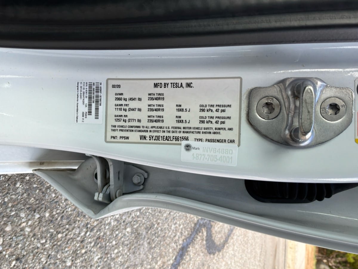 Used 2020 Tesla Model 3 Standard Range RWD image 23