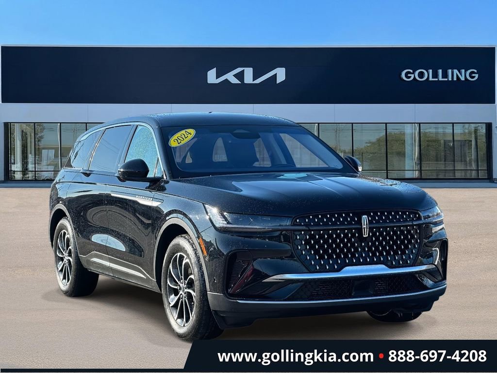 Used 2024 Lincoln Nautilus Premier image 1