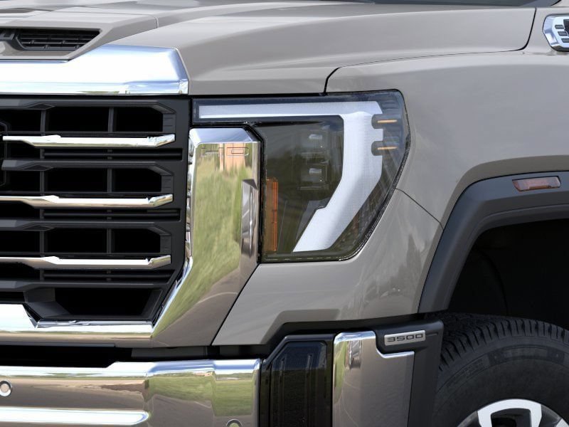 New 2026 GMC Sierra 3500 SLE w/ SLE Value Package AWD/4WD image 10