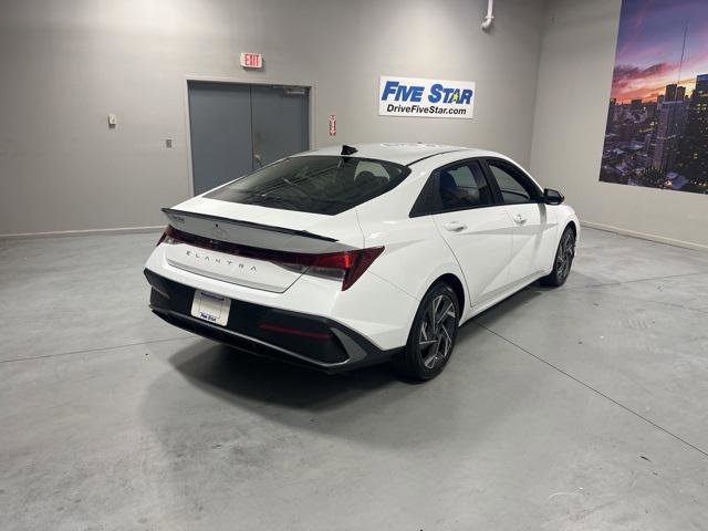 New 2025 Hyundai Elantra Sport w/ Cargo Package image 5