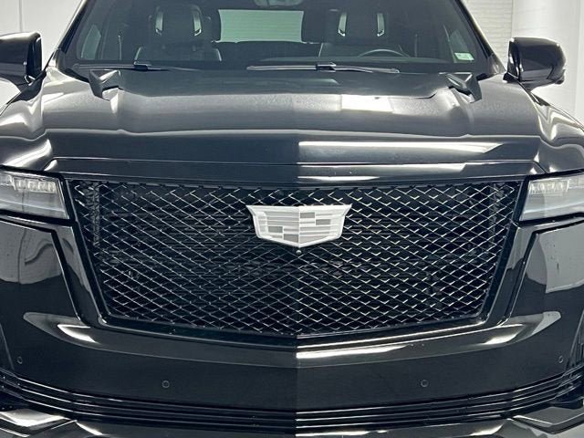 Used 2024 Cadillac Escalade Sport Platinum w/ LPO, ONYX Package AWD/4WD image 8