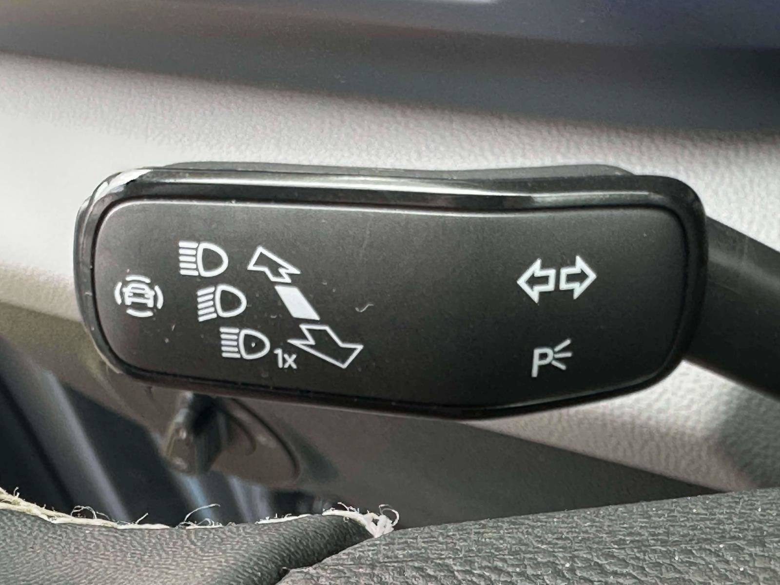 Certified 2023 Volkswagen Taos SE AWD/4WD image 21