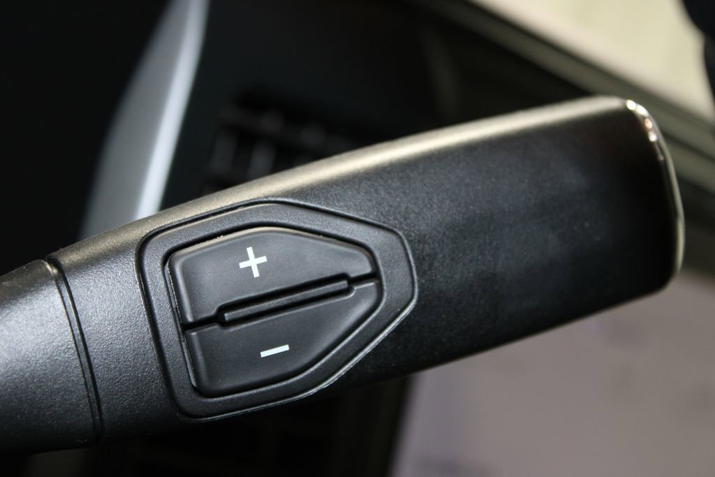 New 2026 Ford F250 Lariat w/ Black Appearance Package image 51