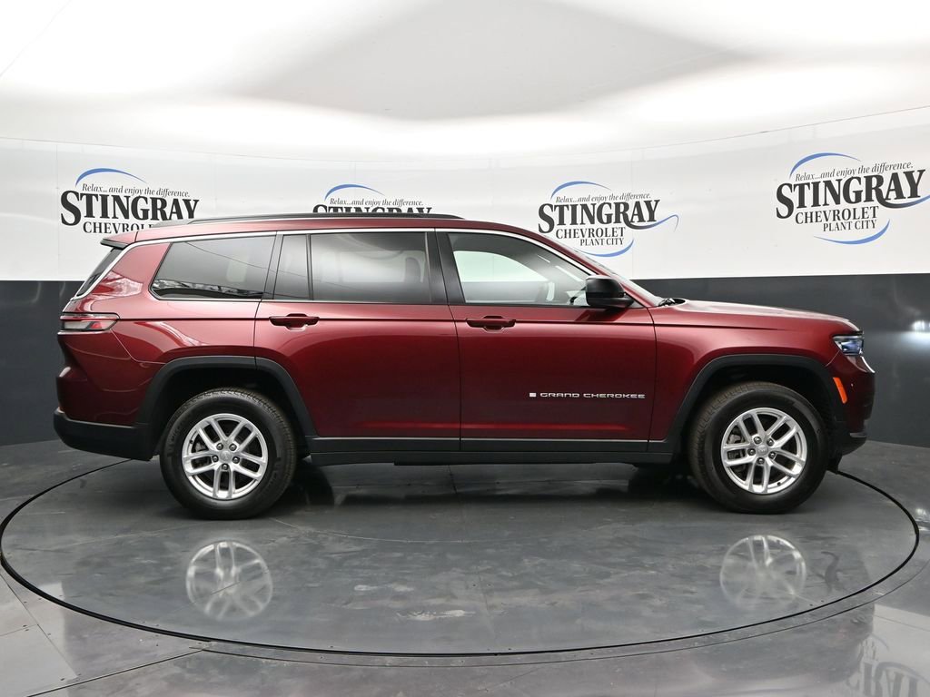 Used 2025 Jeep Grand Cherokee L Laredo w/ Trailer Tow Package RWD image 8