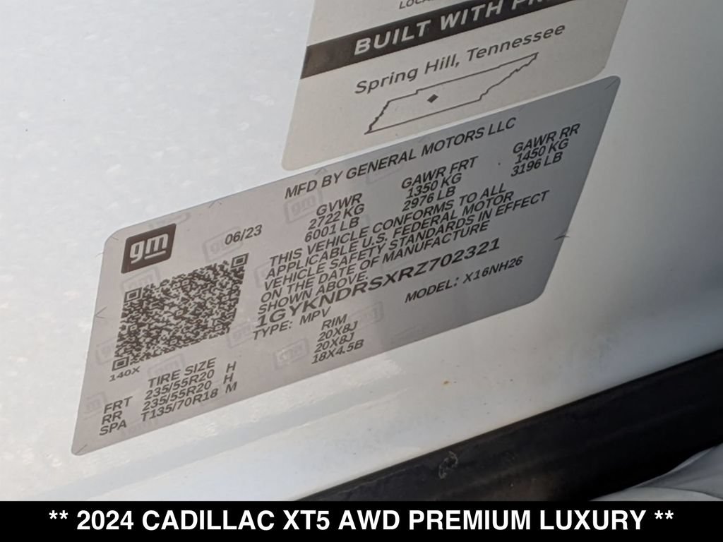 Used 2024 Cadillac XT5 Premium Luxury w/ LPO, Floor Liner Package AWD/4WD image 31