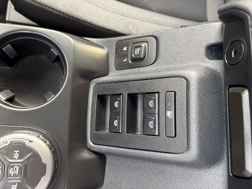 Used 2025 Ford Bronco Big Bend image 32