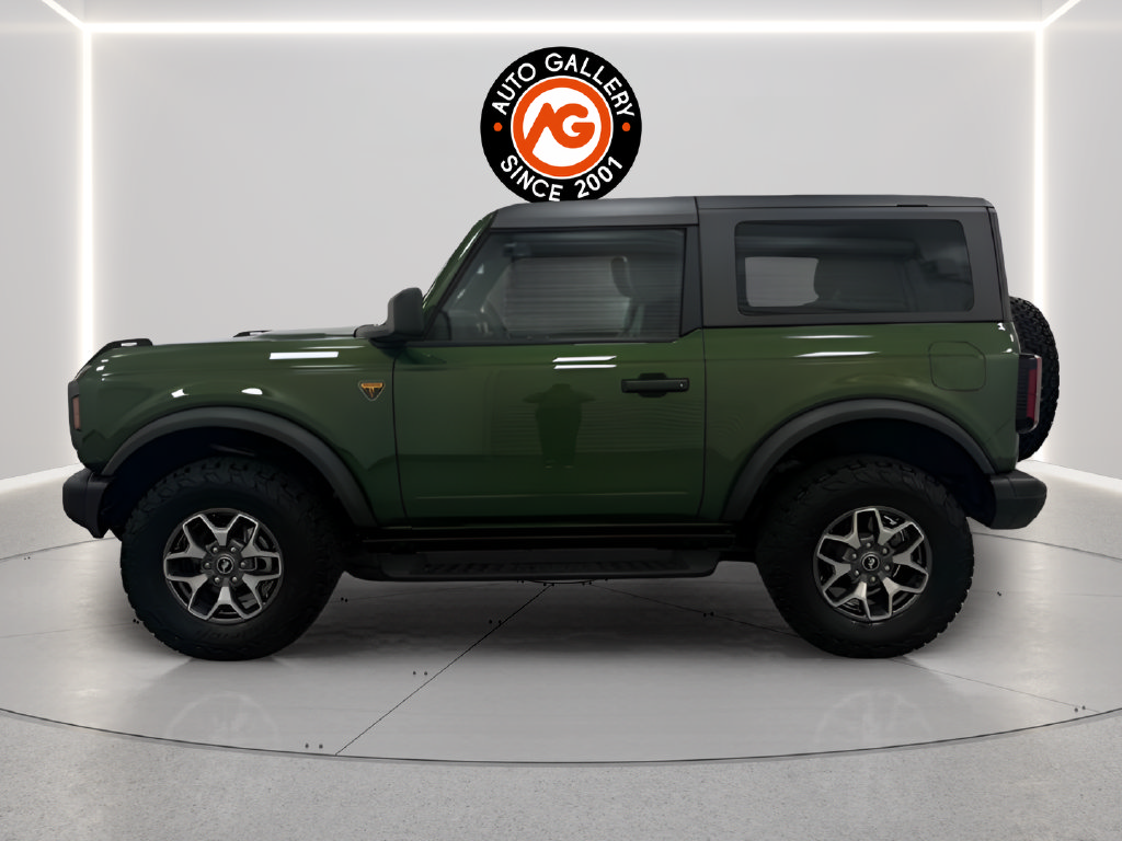 Used 2025 Ford Bronco Badlands AWD/4WD image 4