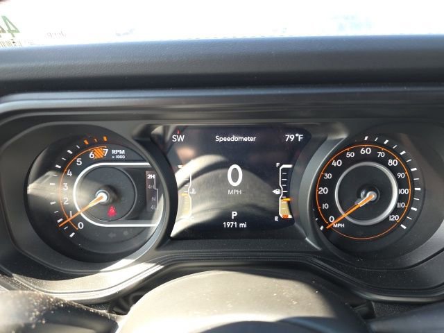 Used 2024 Jeep Wrangler Rubicon image 12