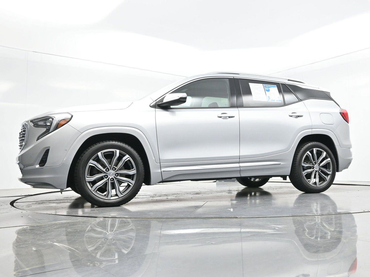 Used 2020 GMC Terrain Denali w/ Denali Premium Package image 50