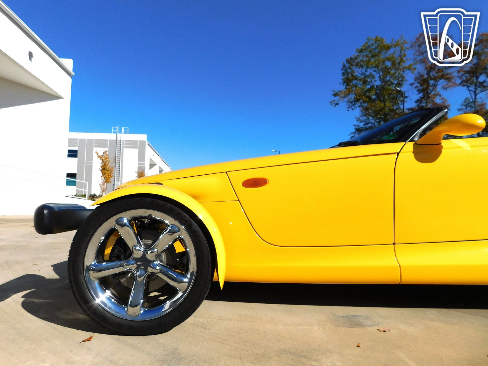 Used 2000 Plymouth Prowler RWD image 9