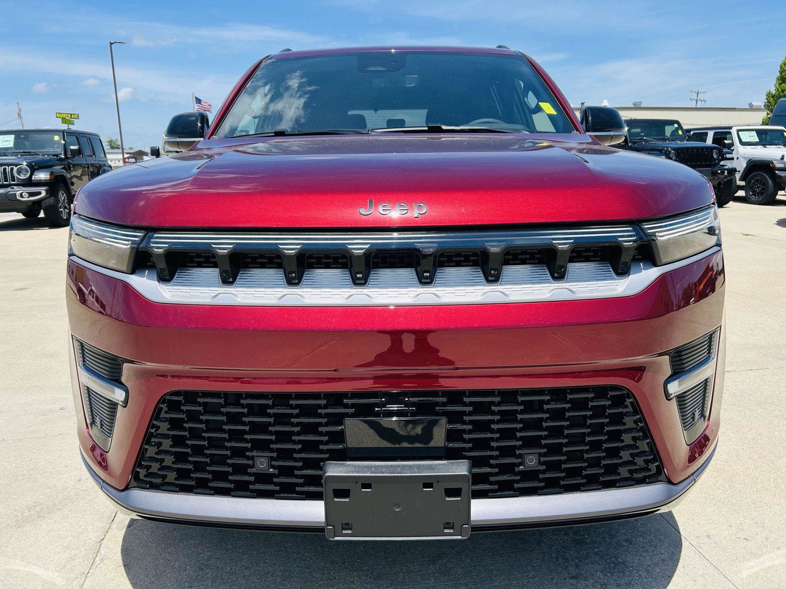 New 2026 Jeep Grand Wagoneer 4WD image 37