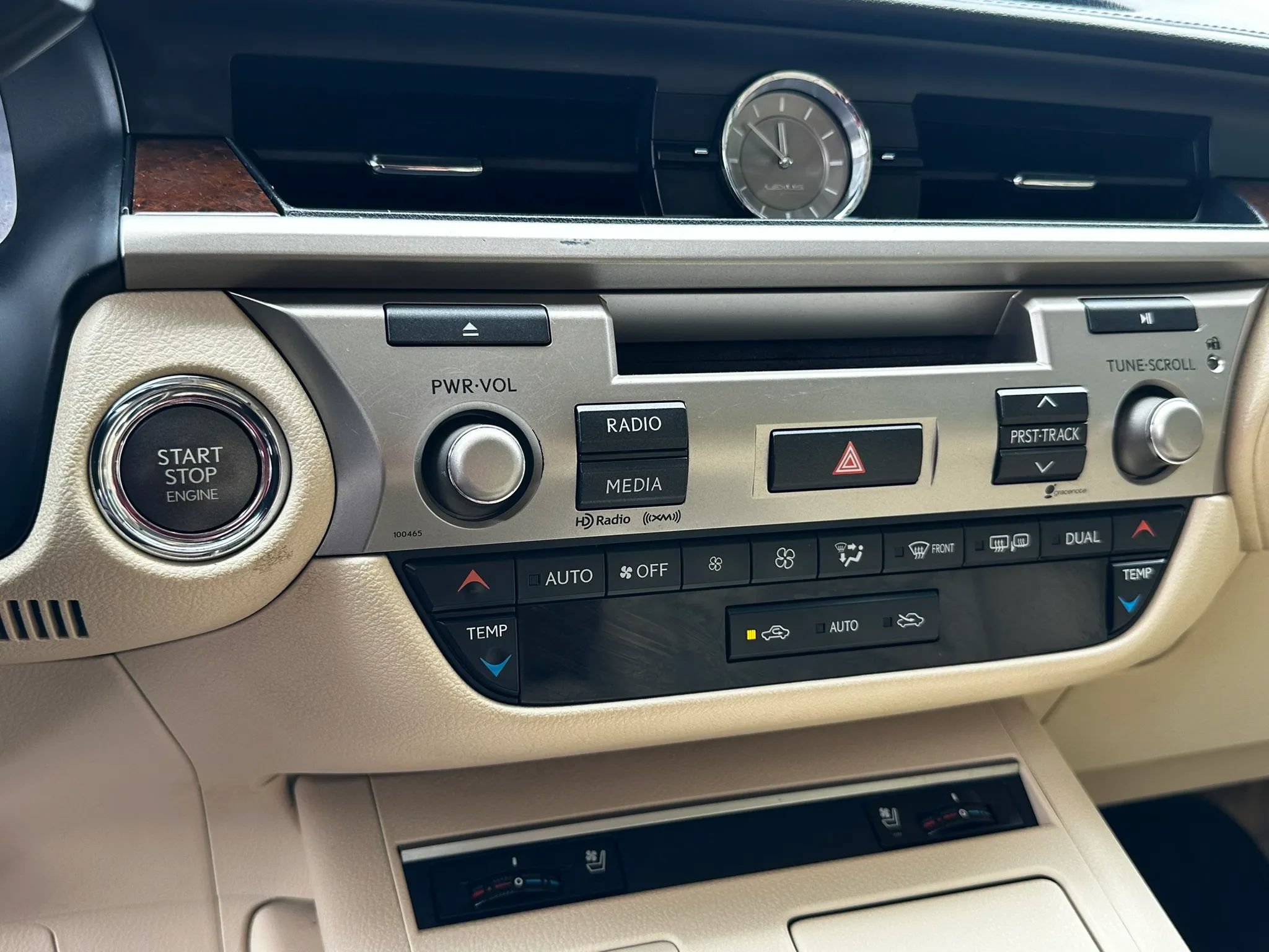 Used 2015 Lexus ES 350 w/ Premium Package FWD image 25