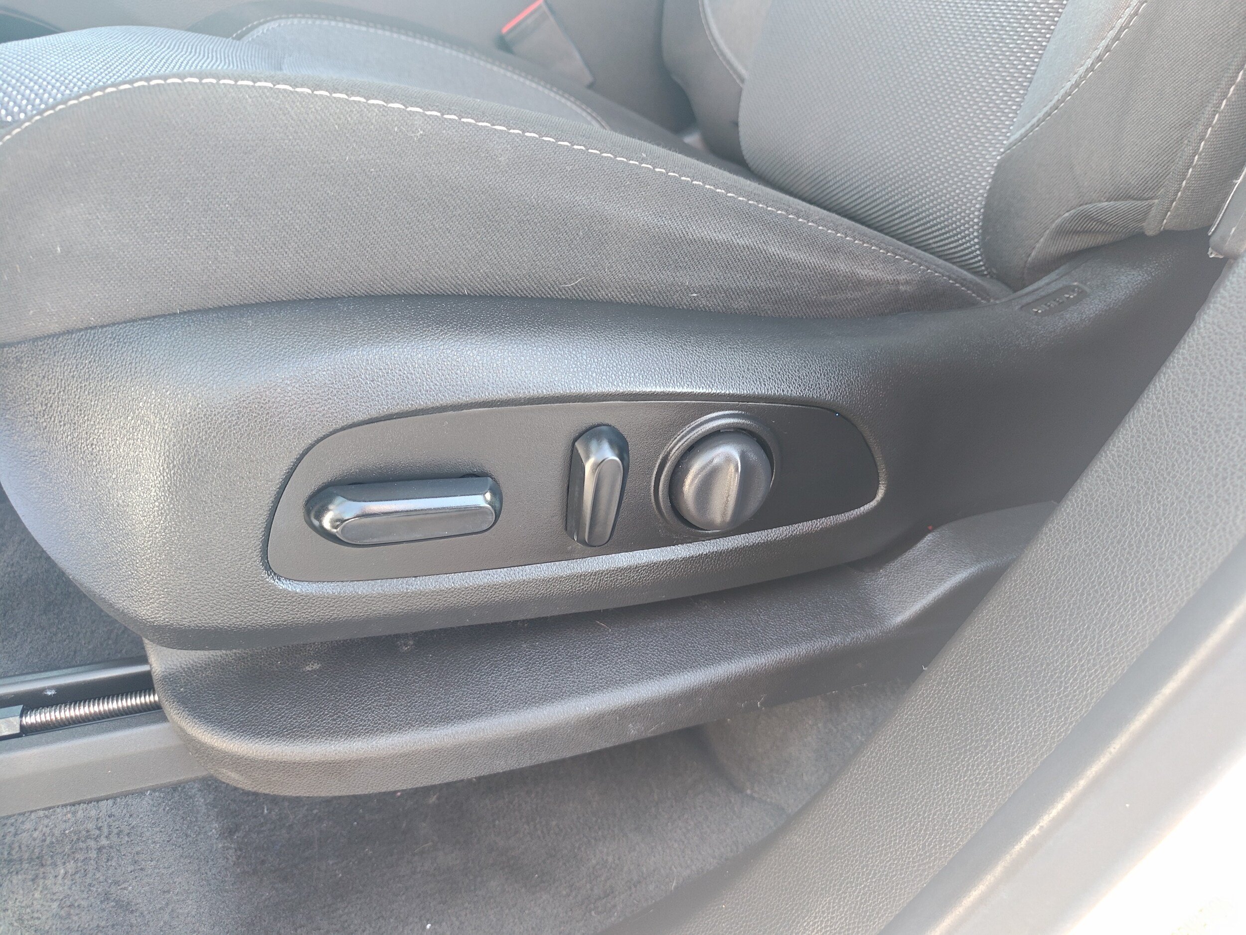 Used 2021 Buick Enclave Preferred FWD image 11