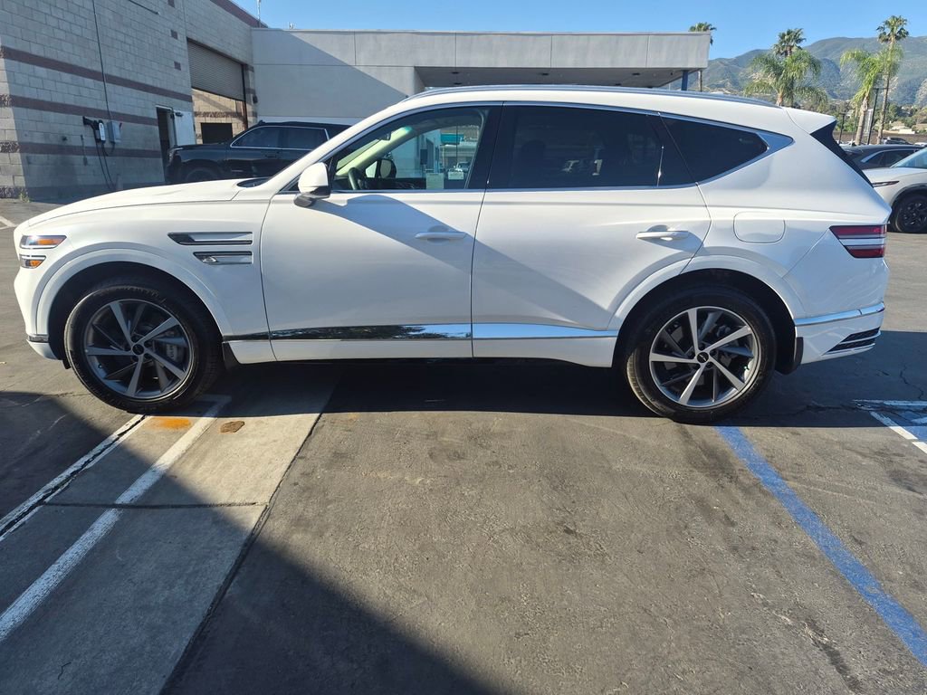 Used 2026 Genesis GV80 2.5T Select image 10