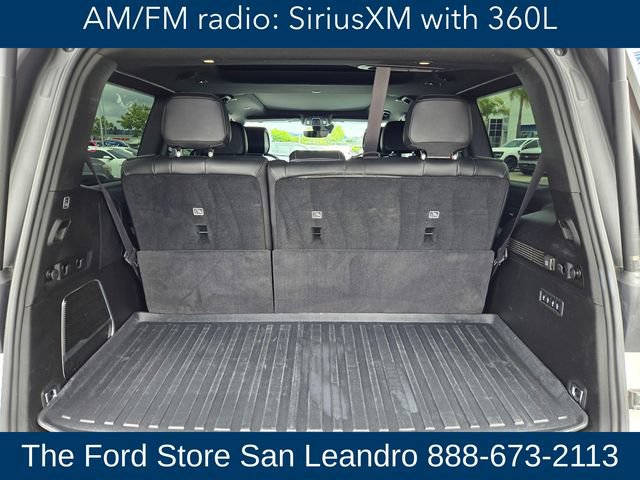 Used 2022 Jeep Wagoneer Series III w/ Premium Group I AWD/4WD image 28